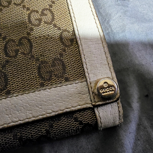 Vintage Gucci Beige and White Women's GG Monogram Long Wallet - Picture 6 of 6